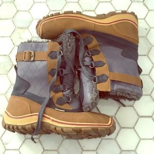 PAJAR women’s ankle waterproof snow boots 8-8.5